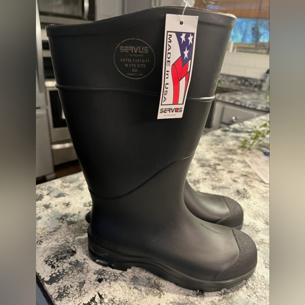 New Servus rubber boots